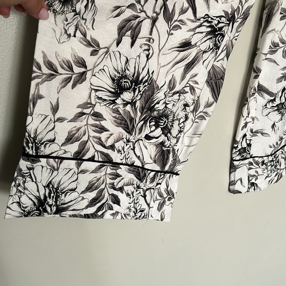 H&M WIDE-CUT PULL-ON PANTS FLORAL SIZE S NWT - Picture 5 of 8